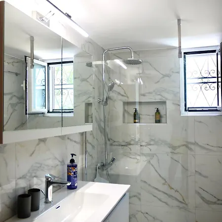 Kouklospito خانيا